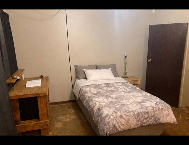 1 BEDROOM PROPERTY TO RENT IN VAN DER HOFF PARK